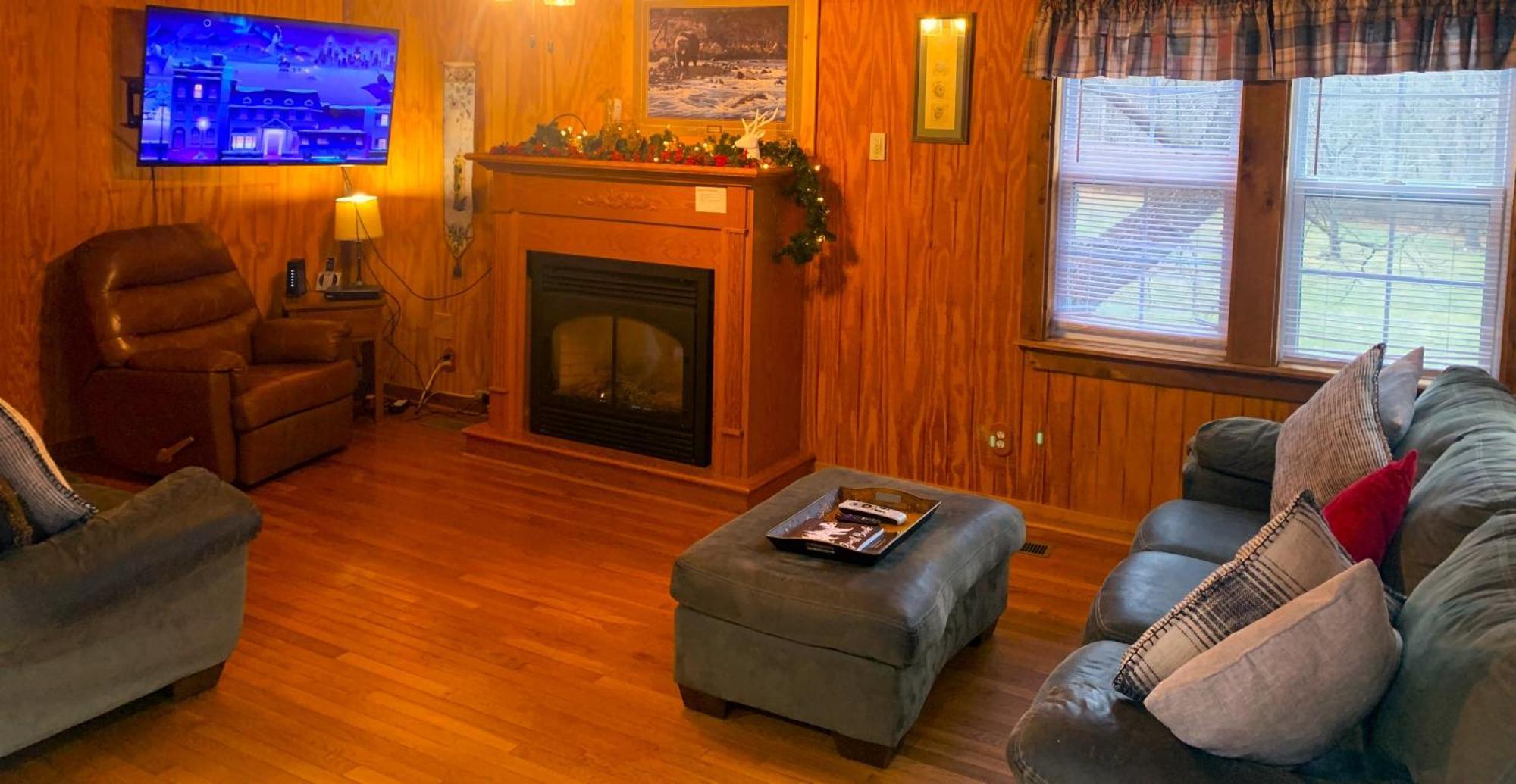 Bear Valley- Riverfront With Hot Tub! Luray Exterior foto