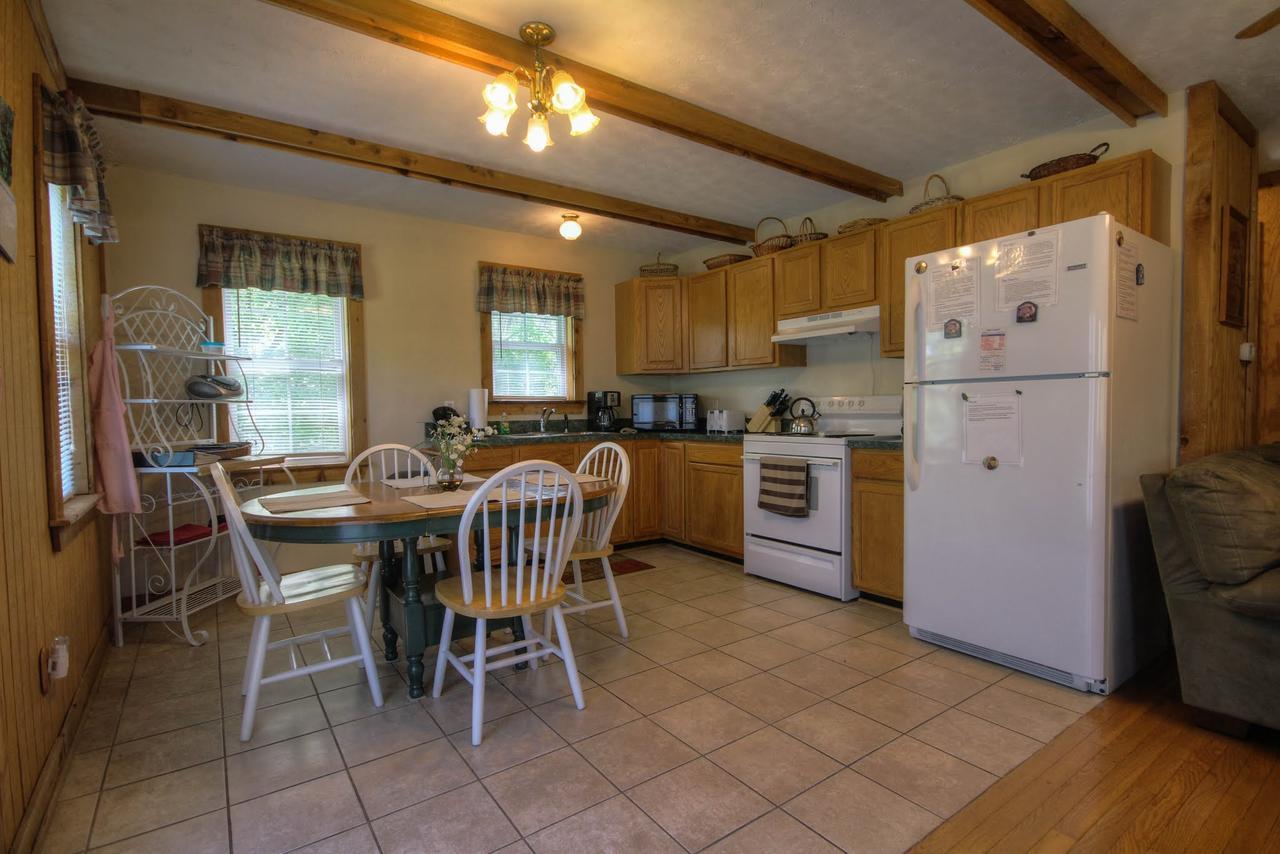 Bear Valley- Riverfront With Hot Tub! Luray Exterior foto