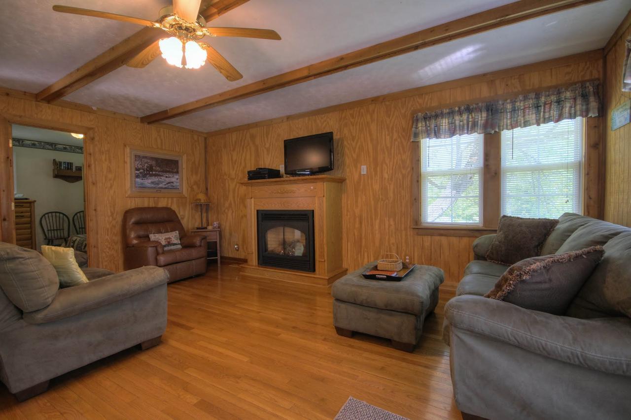 Bear Valley- Riverfront With Hot Tub! Luray Exterior foto